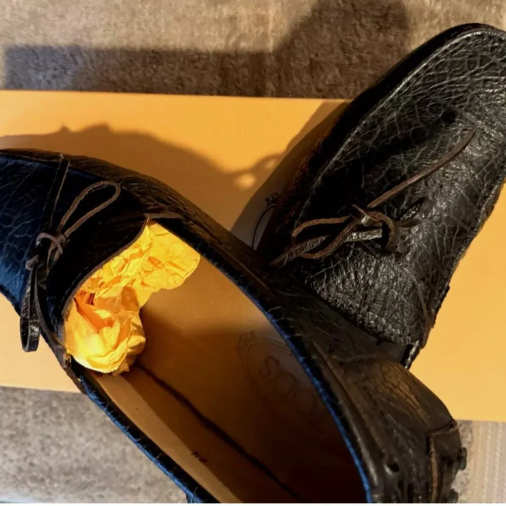 TOD'S LACCETTO GOMMINO DRIVING SHOE SIZE 10.5 US